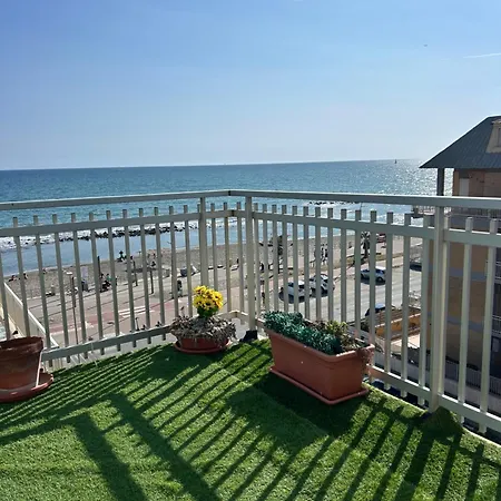 Lejlighed Front Sea Luxury