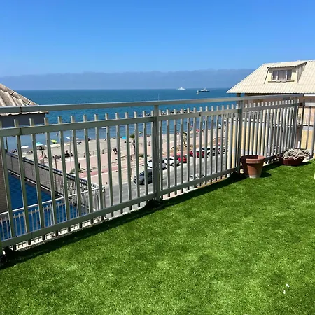 Apartment Front Sea Luxury
