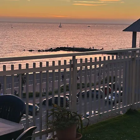 Apartment Front Sea Luxury Lido di Ostia